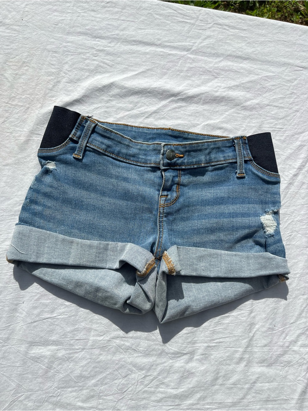 Isabel Women's Blue Denim Roll-Cuff Shorts size 2